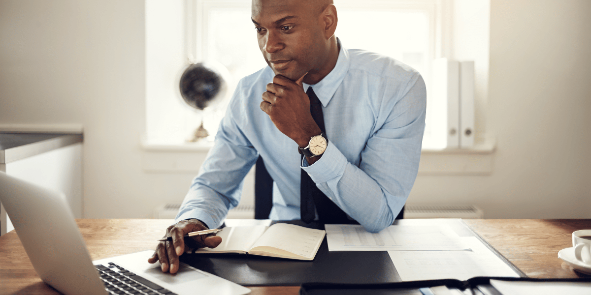 Recruiter credit checking client on computer