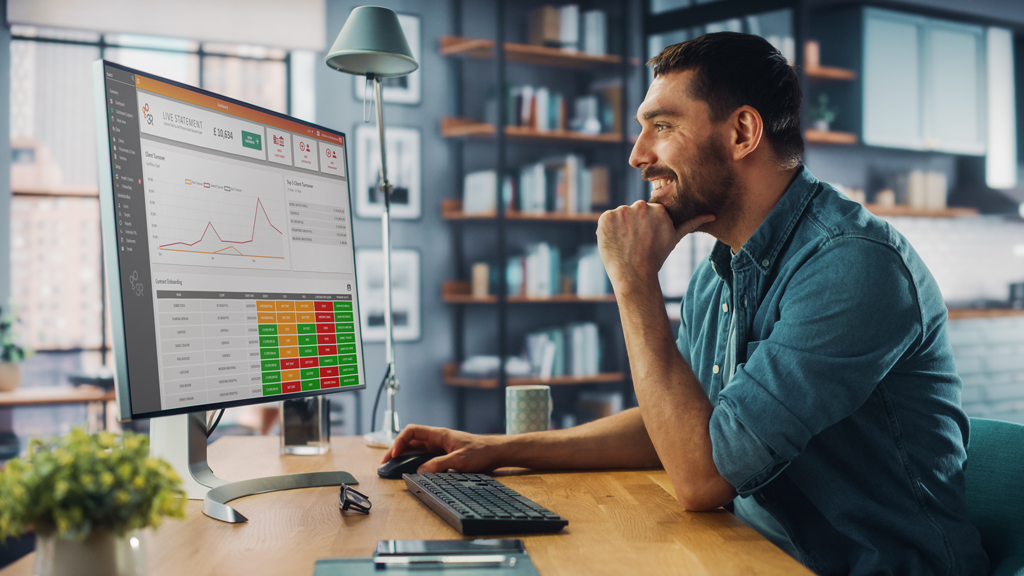 Male-recruiter-on-desktop-back-office-dashboard